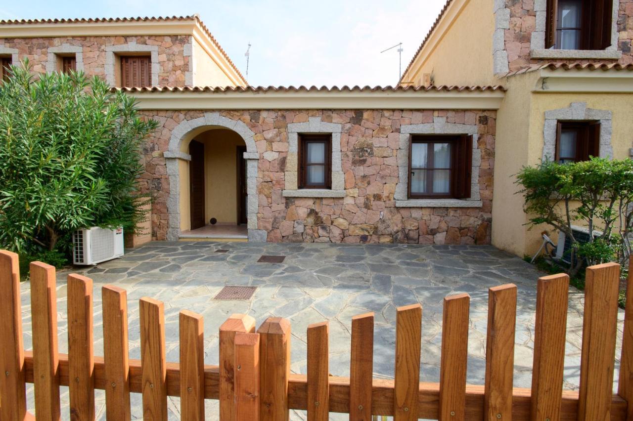 Ville del Mar San Teodoro  Esterno foto