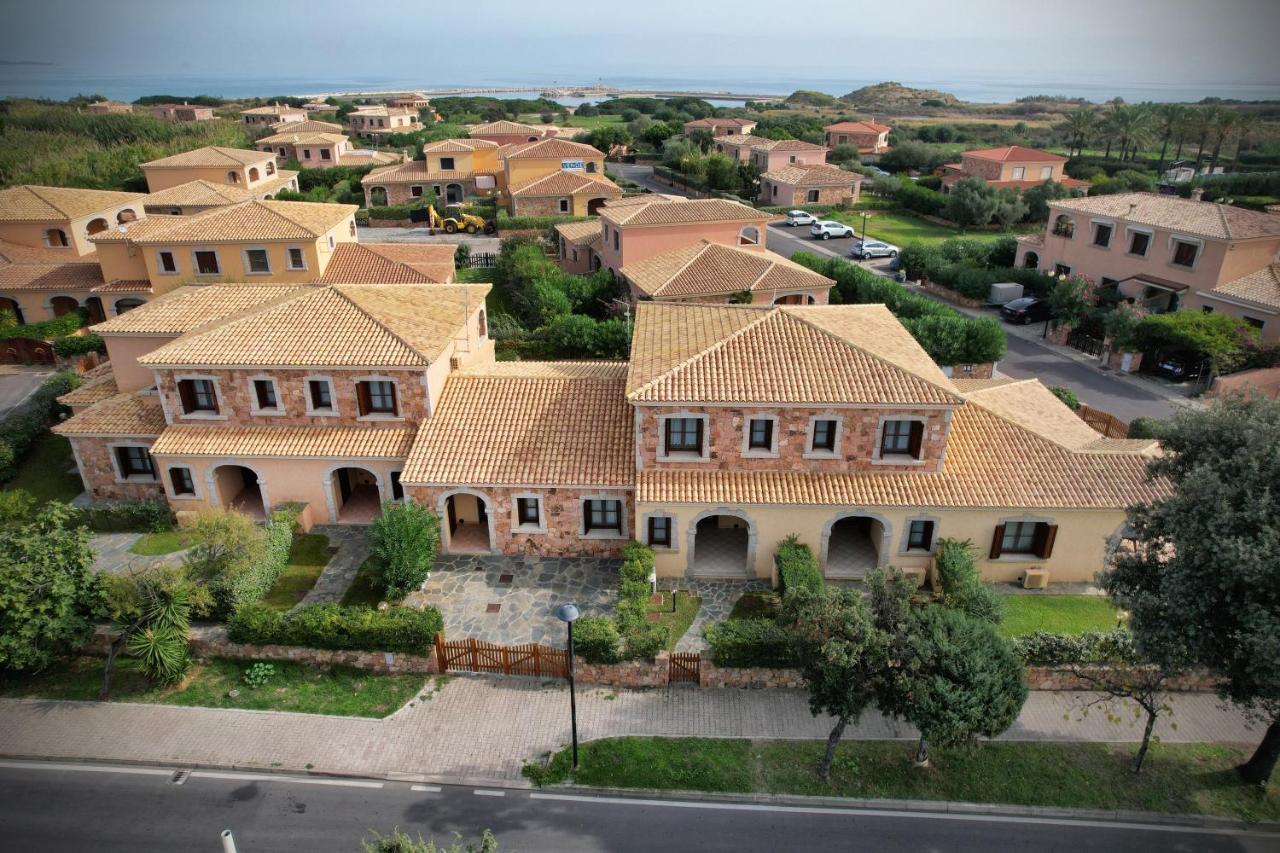 Ville del Mar San Teodoro  Esterno foto